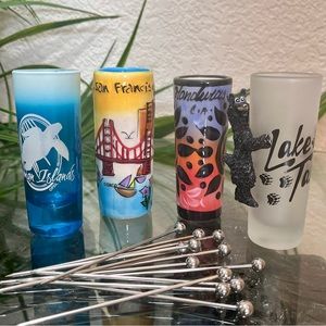 🥳Set Of 4🥳 Unique Shot Glasses With 12 Cocktail Skewers